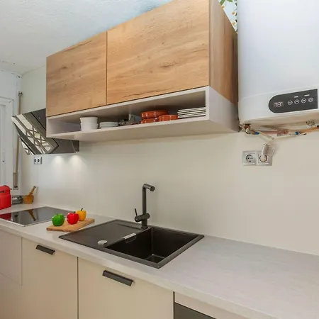 Apartament Miami Palace By Interhome